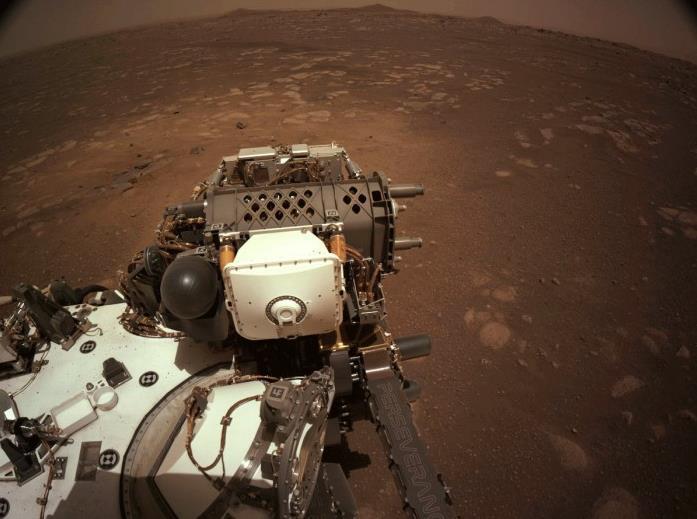 nasa毅力号完成首次火星行走,33分钟移动6.5米