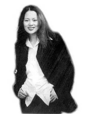 20年前筠子一身红裙自杀后高晓松被告上法庭汪峰痛不欲生