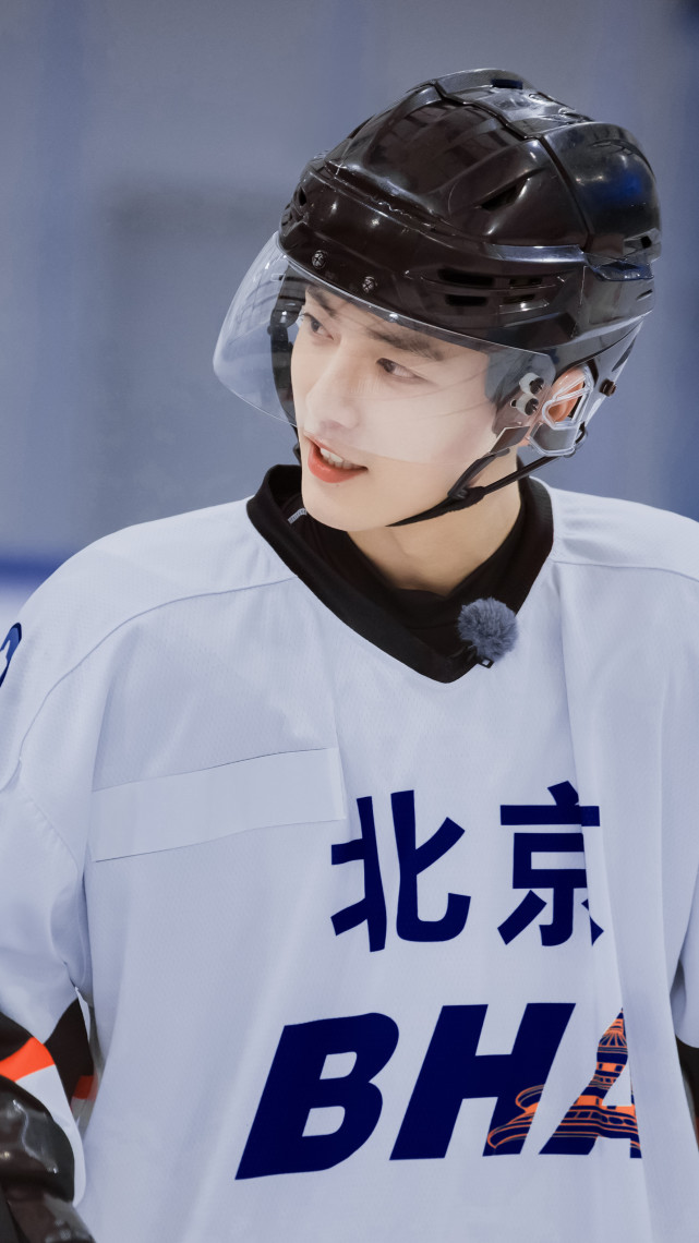 肖战高清壁纸分享第五十八弹冰球少年篇