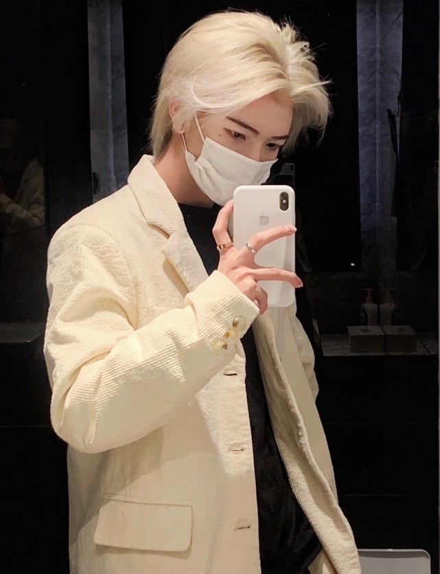 七鹤大人逆袭成功被质疑长相后用高质量作品说话网友集体求出道