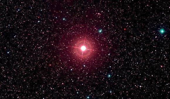 恒星|大犬座vy恒星反超盾牌座uy，体积是其19倍，却仍然不是最大的