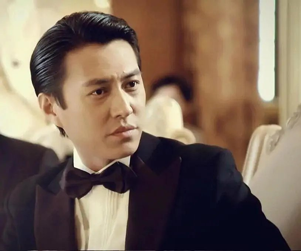 《上海滩》又要被翻拍,靳东饰演许文强,女主被称"最美冯程程"_腾讯