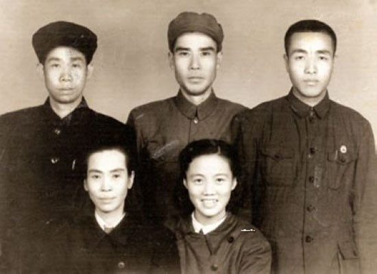 贺子珍长女,失散33年才找到,身份已确定,为何未与父母相见?