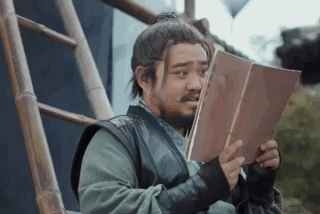 任劳任怨演了15年配角,凭借《赘婿》大火,"耿护院"你值得拥有