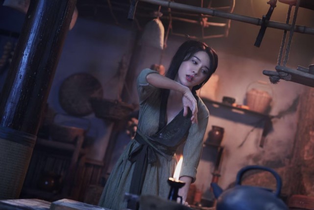 在《武松血战狮子楼》中扮演的潘金莲的演员名叫张熙媛,从剧照看似乎