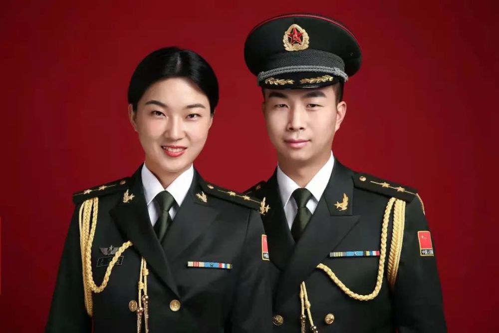 甜俩中尉的爱情跨越山河8000里