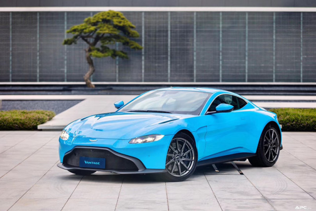 实拍-阿斯顿马丁vantage