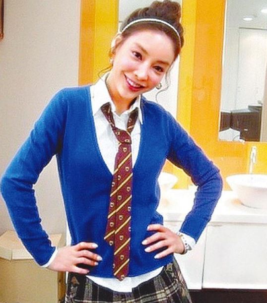 张紫妍含恨自杀12年仍未翻案,唯一证人被死亡,遭追捕,现状堪忧