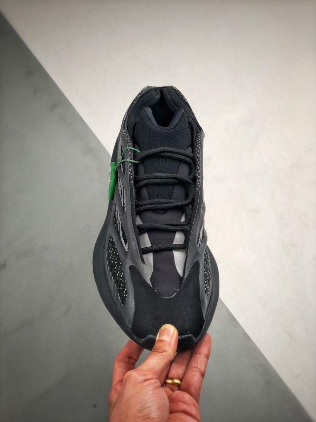 yeezy700v3异形azael骨架夜光纯黑