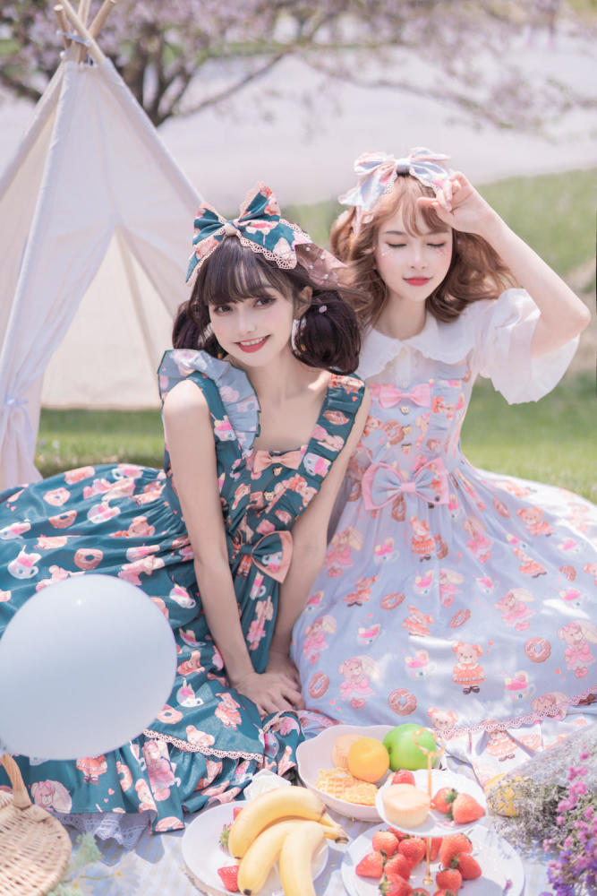 樱花树下的闺蜜双子lolita