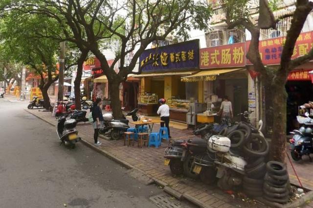 北海有一条街 曾是有名的 娱乐街 如今仅剩回忆了 老街 三中路 北海