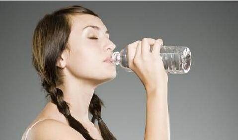 肾病|腿是肾的“侦查员”，腿上亮起3个“火把”，8成是肾要“报废”！