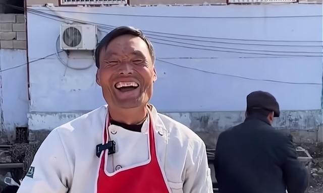 目前,上千蹭热度的自媒体创作者云集拉面哥家乡,产生