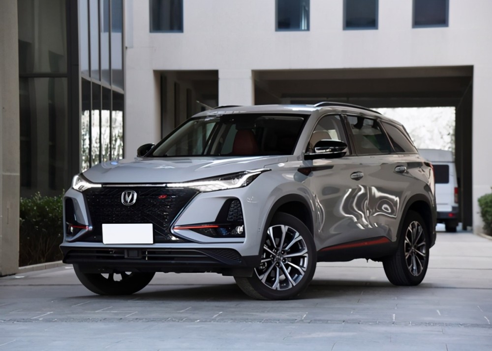 长安CS75遇“劲敌”，2.0T+8AT的SUV，硬核实力网红爆款图1