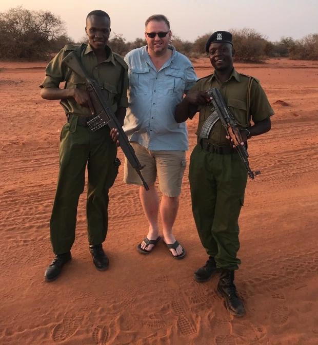 陨石|天降横财还是催命符？因贩卖陨石获利数千万，危险重重还依旧探索