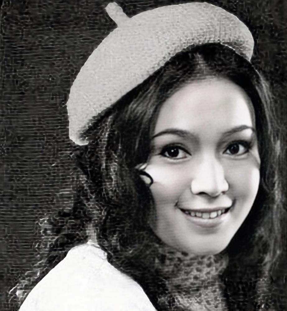 林月云的不堪情史挺孕肚同时绿两人侯佩岑姻缘被毁还帮忙道歉