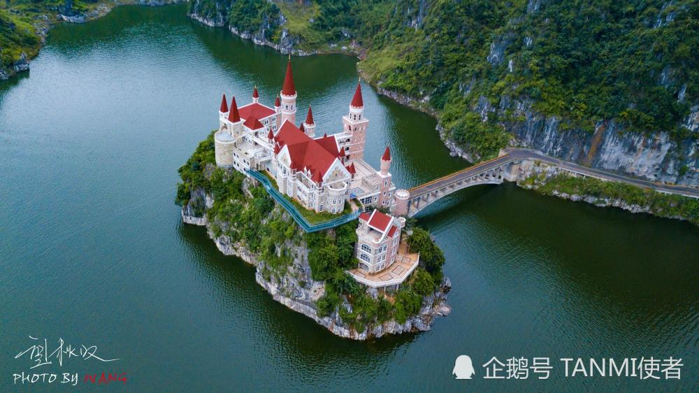 贵州深山的一座欧式城堡,造价2.4个亿,你觉得值吗?_腾讯新闻