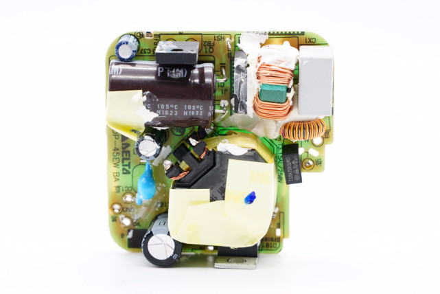 拆解报告:asus华硕45w pd快充充电器