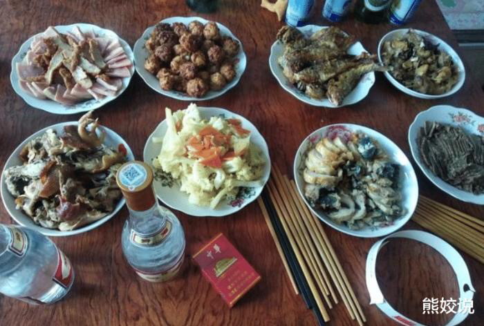 不吸烟的人走亲戚不发烟是不是不礼貌?