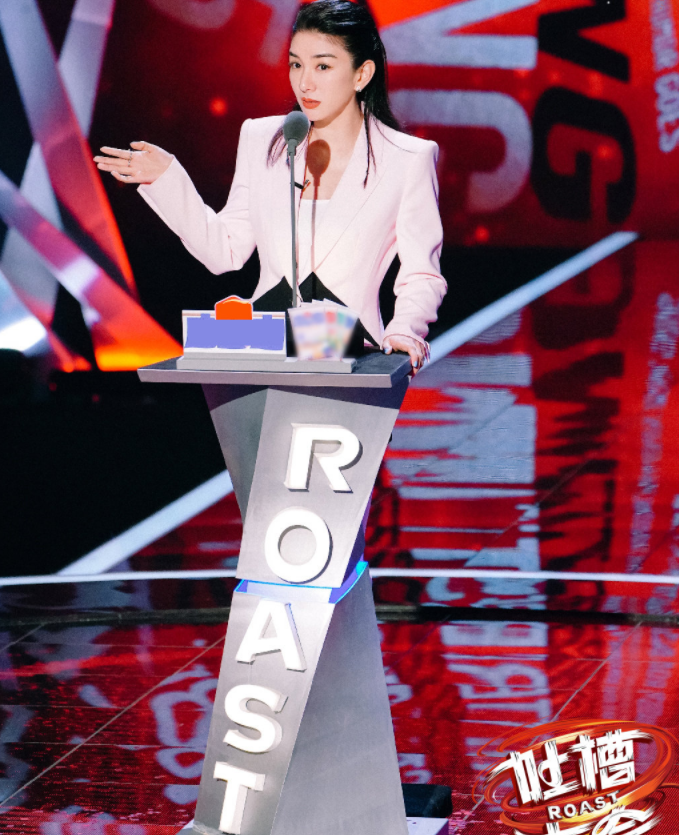 易立竞成吐槽大会最大宝藏吐槽众脱口秀演员碾压呼兰王勉