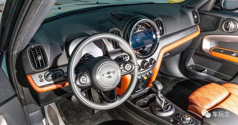 全新宝马mini countryman:220匹马力混动小车