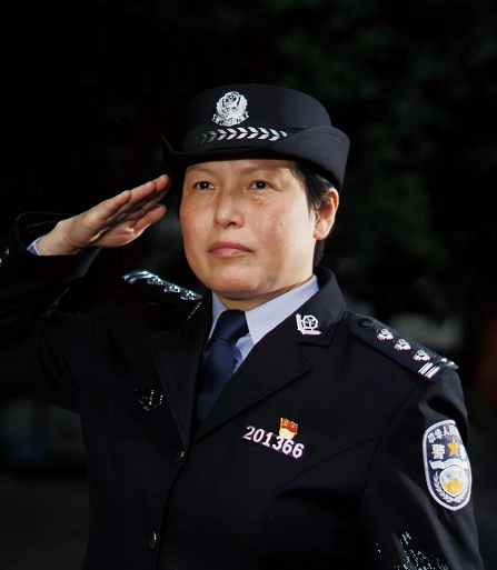 巾帼英雄故事|曾慧:追梦路上不忘初心 奋斗征程牢记使命_腾讯新闻