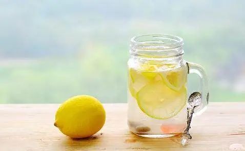 豆制品|节日提醒丨吃豆制品导致乳腺癌？喝柠檬水能美白？女神们该醒醒了