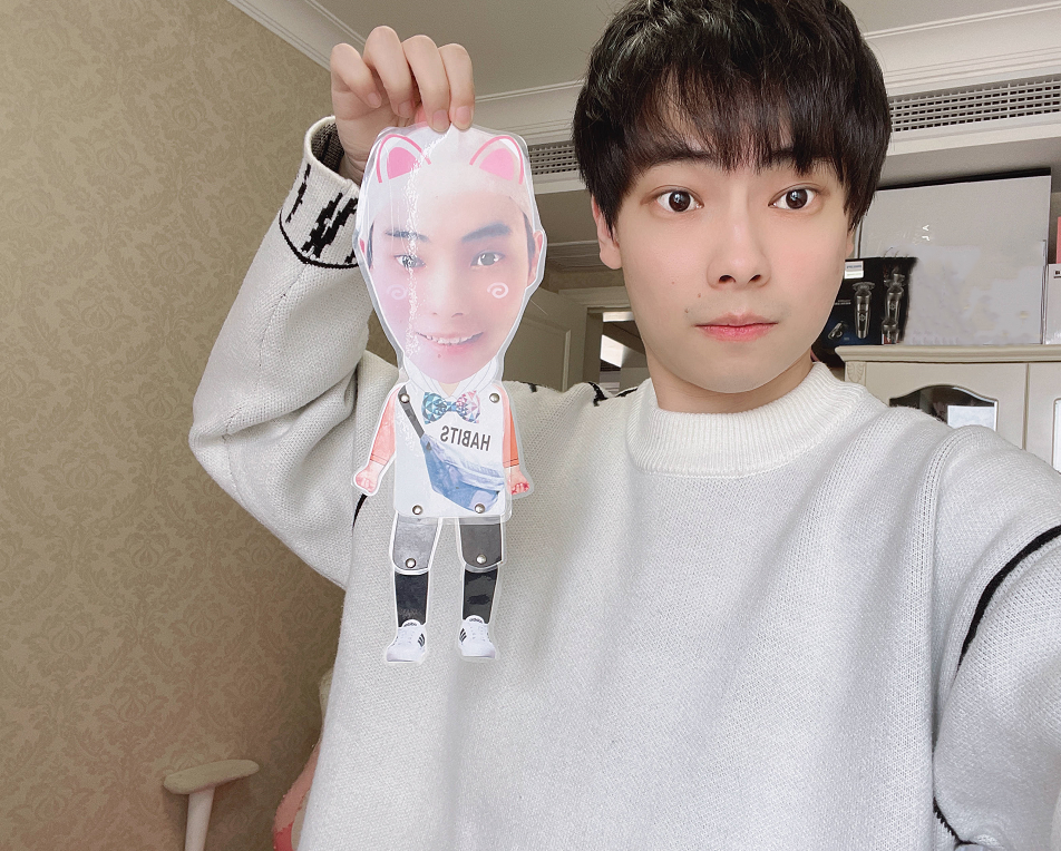 gemini为交换礼物事件鞠躬道歉,直言他辜负了粉丝,希望得到原谅