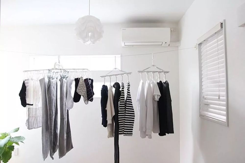 没阳台就不能晾衣服那是因为你不知道这些神器不占空间还实用