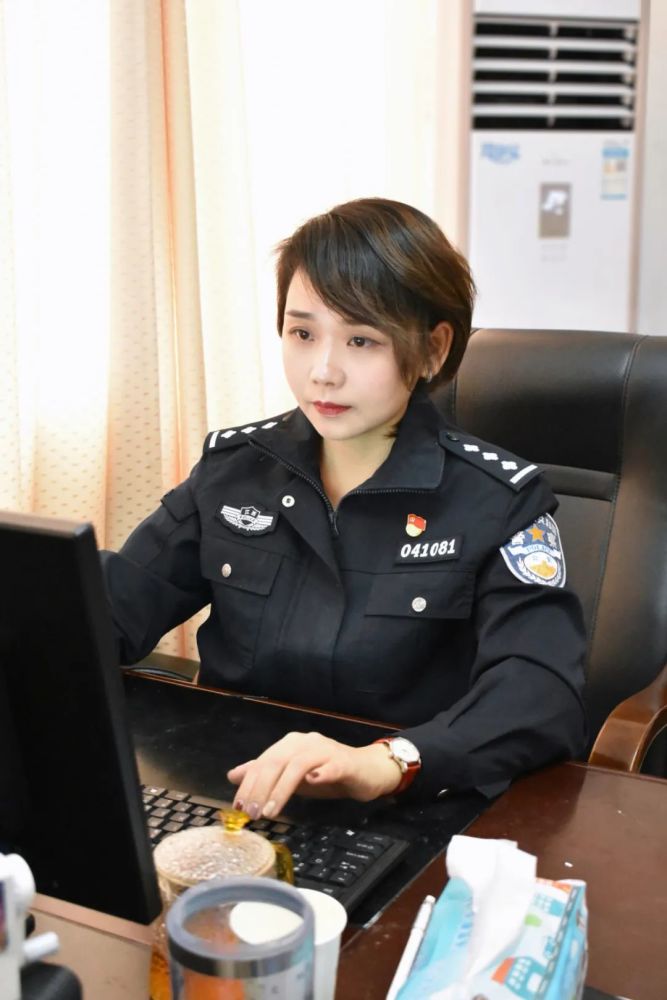 乘风破浪的警花们,四位女警讲述她们的故事|三八妇女节