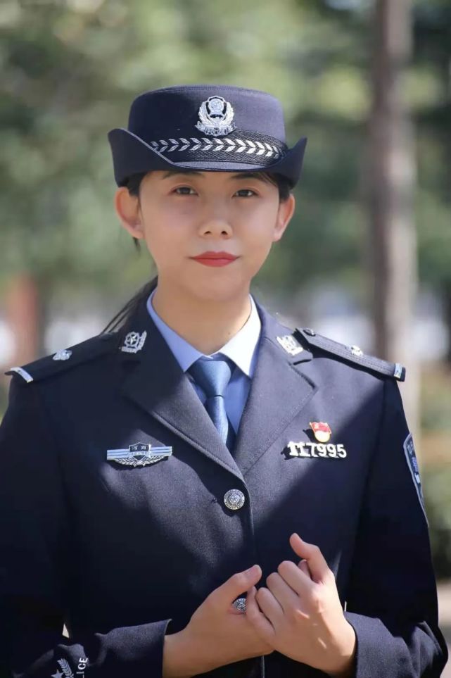 笔耕岁月,书香春秋.