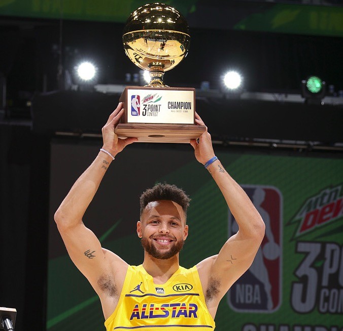 全明星单项赛冠军小萨爆冷库里绝杀夺冠扣篮大赛最无趣