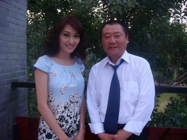 范伟与妻子,结婚30年零绯闻,妻子年轻貌美似少女,范伟却老了