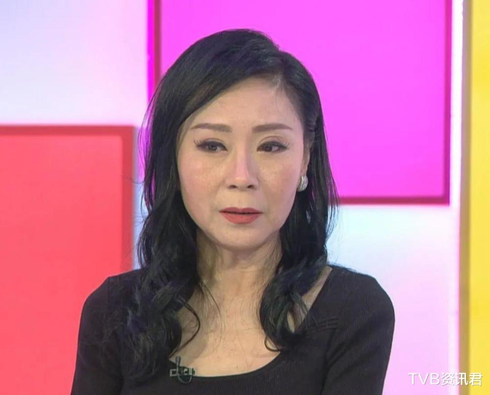 宝姨生前的另一位好朋友魏秋桦,她得知宝姨病逝的噩耗后同样伤心不已