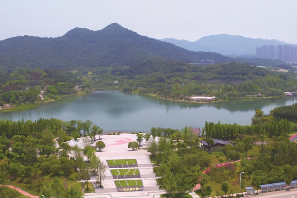 长沙的大型公园火了,市内的第二大山体公园,门票免费