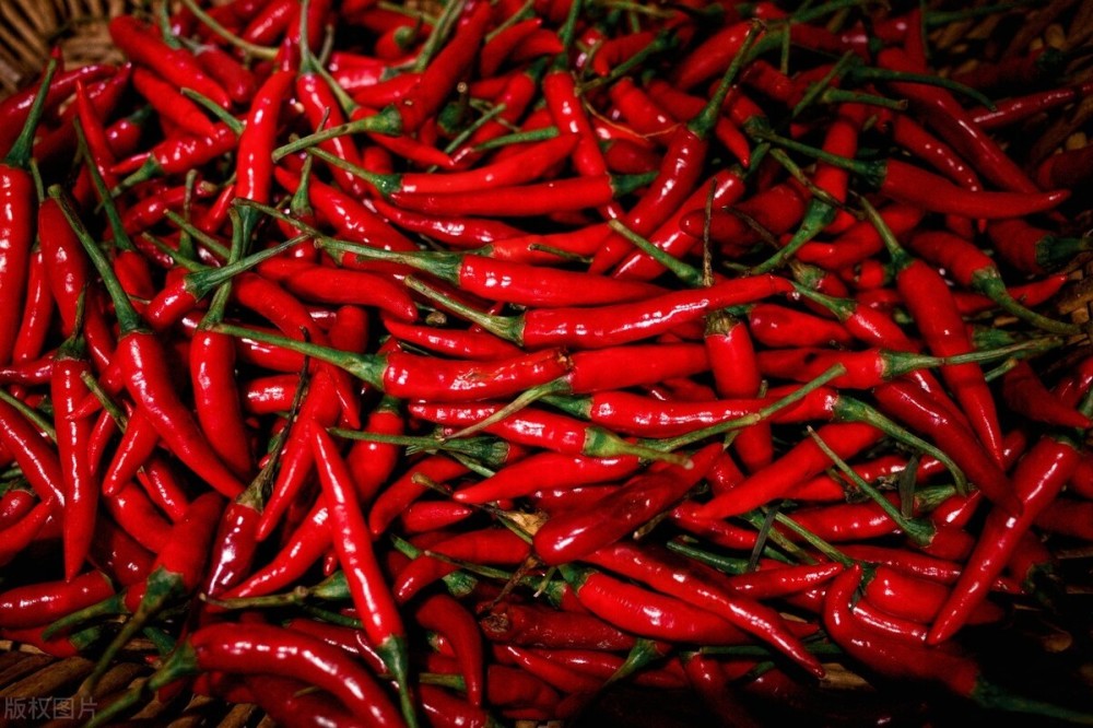 辣椒|吃辣椒会长痘？错！川渝妹子用实际告诉你，吃辣能美容