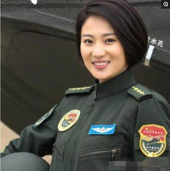 31岁侯梦莎与鸵鸟老公秀恩爱,网友:何晨光要哭了_腾讯新闻