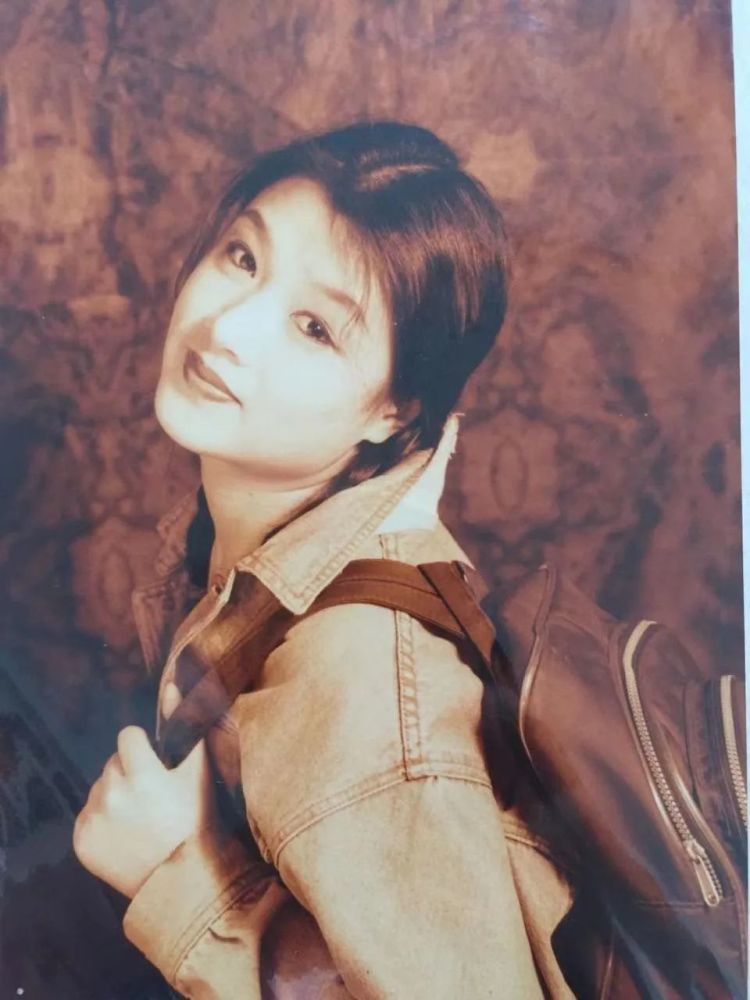 你好,冯晓艳 内蒙金川新城项目部 客服