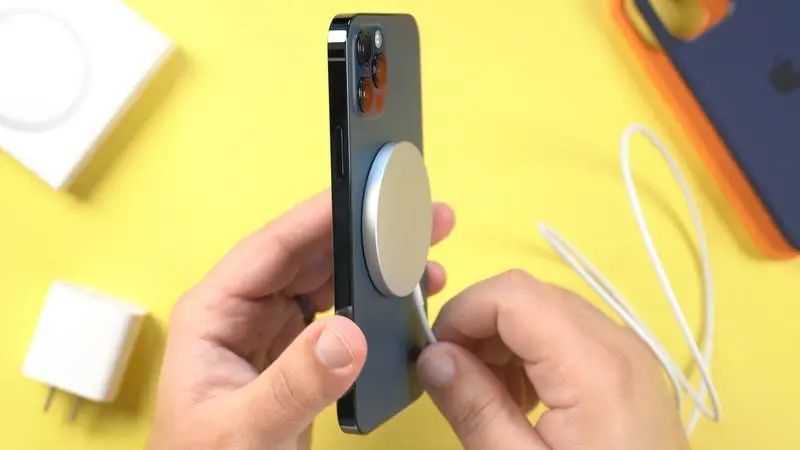 都2021年了,iPhone手机会换成驿城type-c接口吗