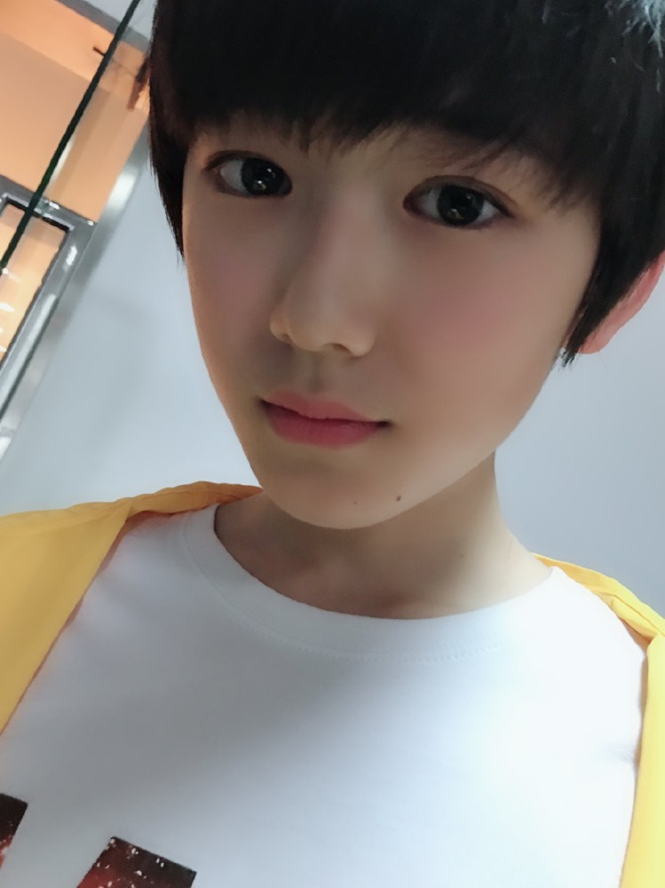 小时候的宋亚轩也很不错呦