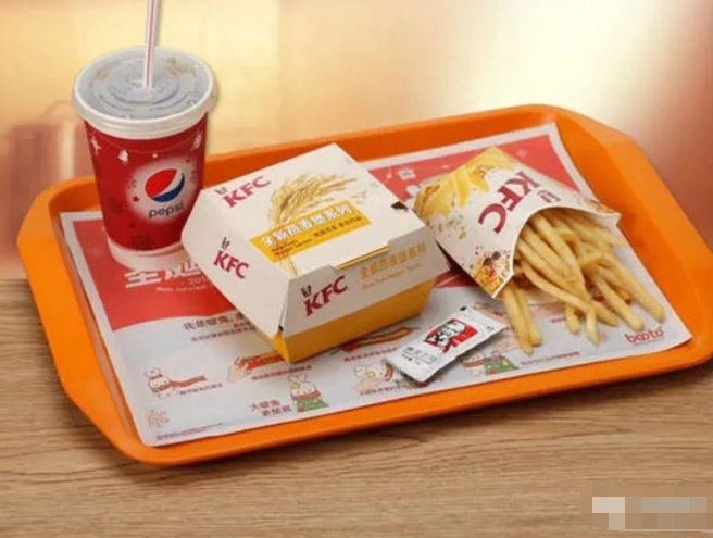 肯德基餐盘上为何垫一张纸不要不懂装懂了网友这些年白吃了