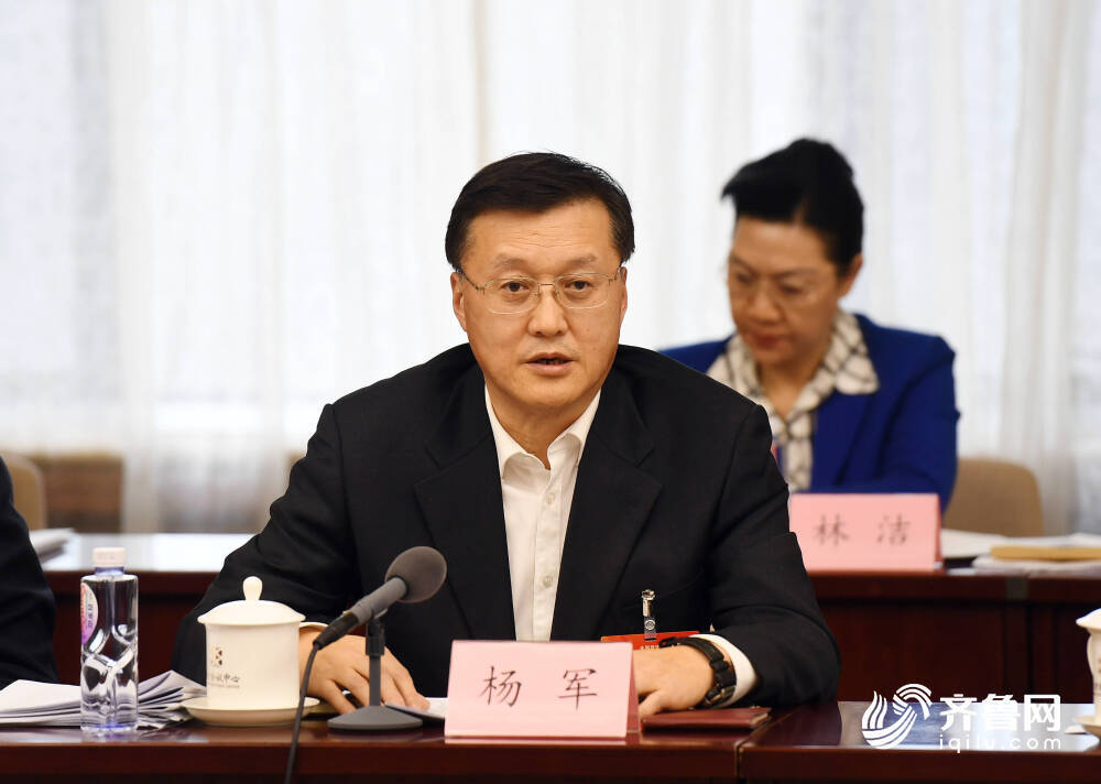 住鲁全国政协委员杨军:建议将消防设施建设纳入老旧小区改造