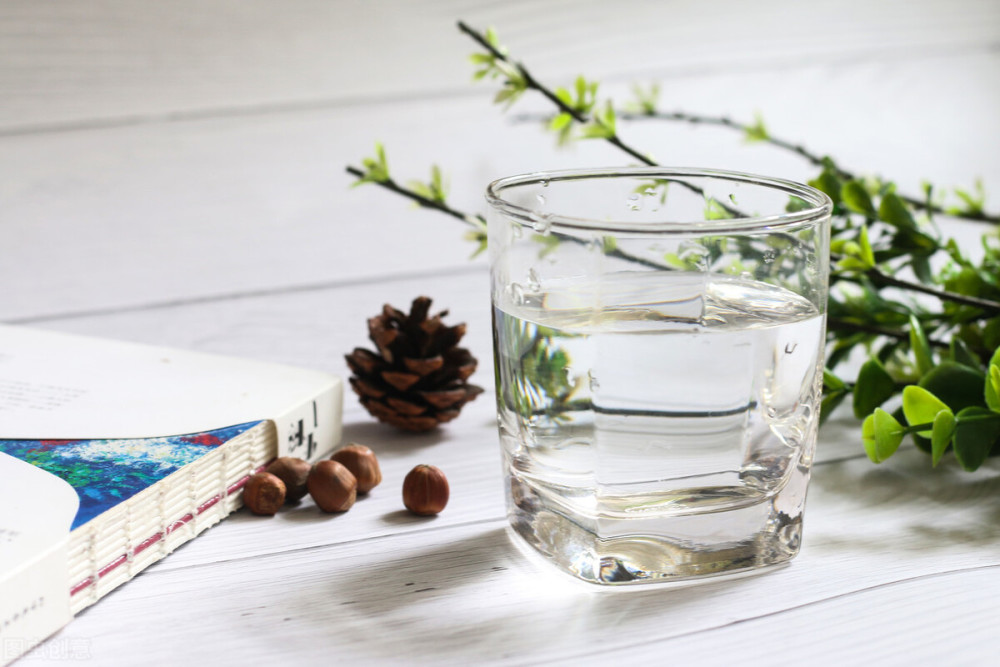 隔夜水|开水在几小时后就不能喝了？请不要再冤枉隔夜茶、隔夜水！