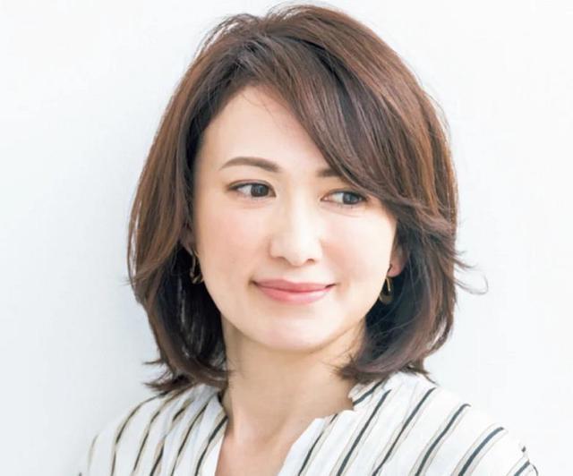 50 60岁的女人 最适合烫什么发型 这三类减龄短发了解一下 短发 脸型 刘海 头发 Lily 发型