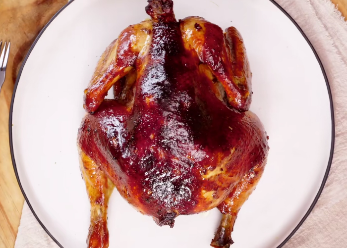 手把手教你做酱香烤鸡,皮焦肉嫩,营养美味,家人爱吃的美食
