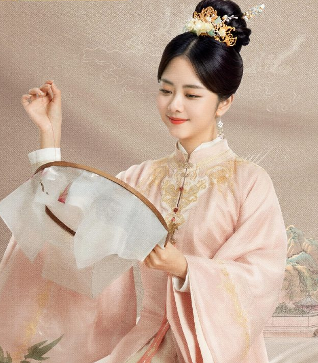 《锦心似玉》冬青,琥珀不会黑化,官方海报早已暗示俩人结局