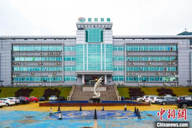 产业扶贫的圣农模式探索产业嵌入式精准扶贫