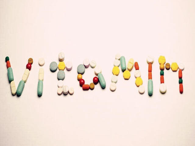 芦蒿|春天芦蒿营养丰富，孩子能否食用？营养师告诉你