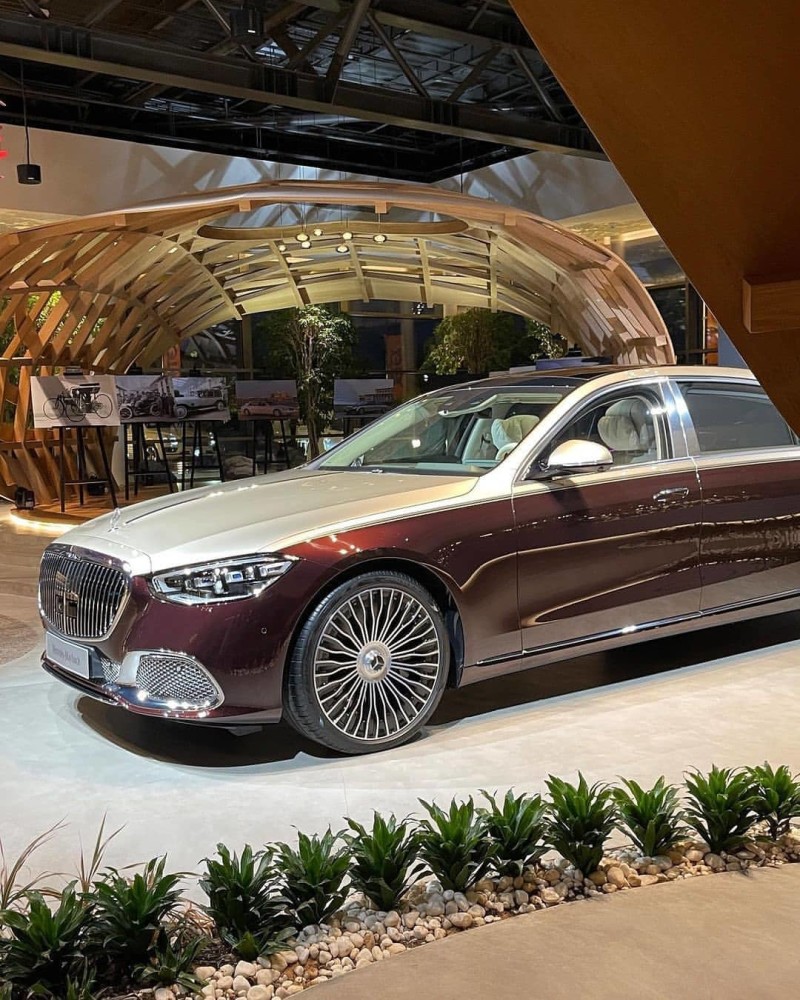 2021年新款奔驰迈巴赫 s680 豪华轿车_腾讯新闻