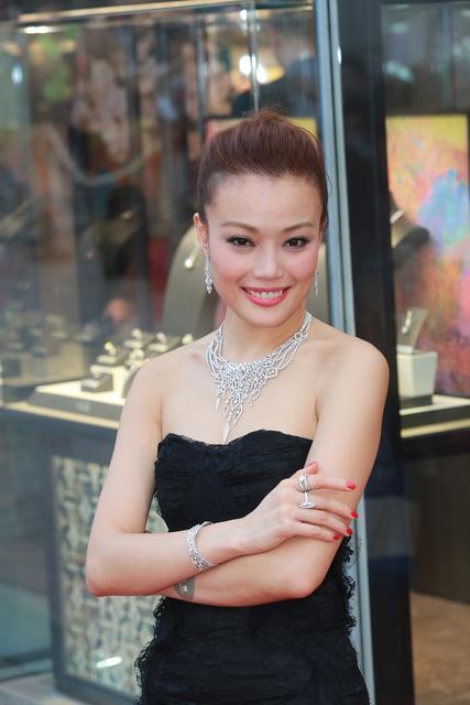 40岁容祖儿的心酸成名史